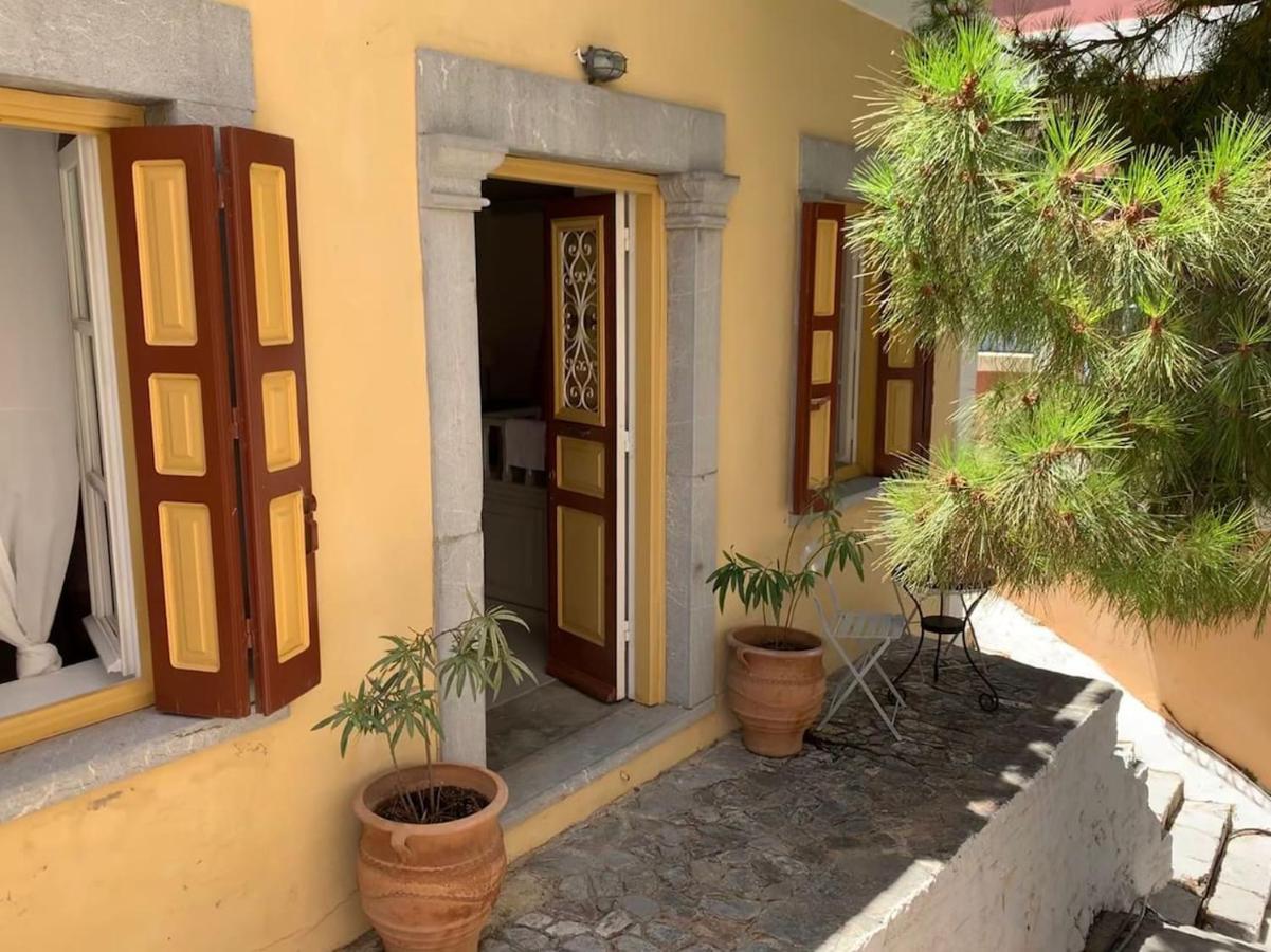 Casa Maryna Apartment Sými Luaran gambar